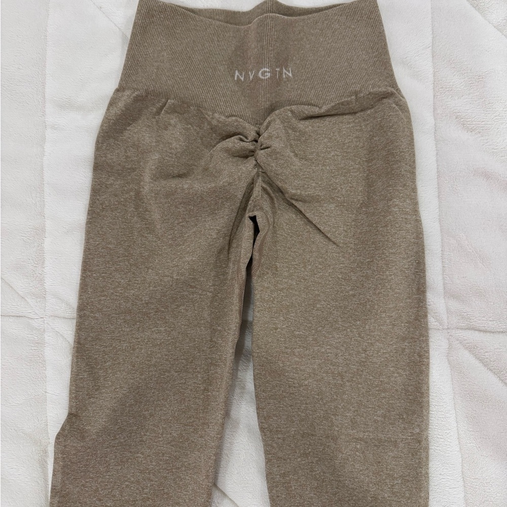 NVGTN Scrunch Seamless Leggings Beige Size XS